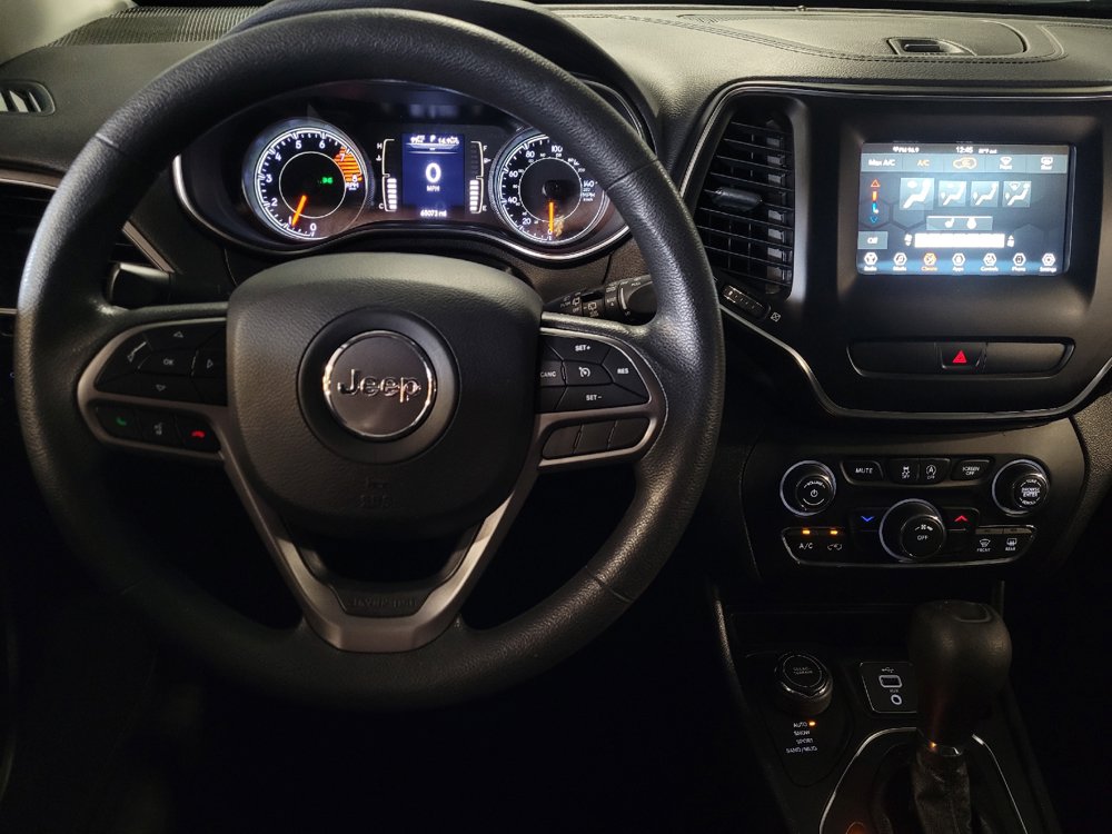 Used 2019 Jeep Cherokee Latitude w/ Popular Appearance Group AWD/4WD image 22