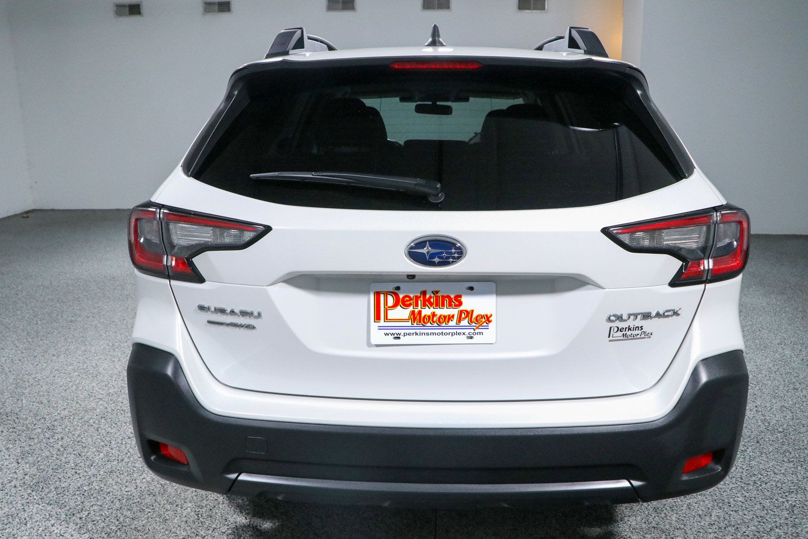 Used 2024 Subaru Outback Premium AWD/4WD image 8