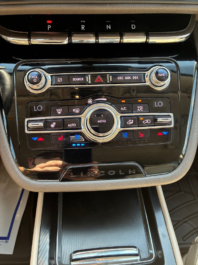 Used 2020 Lincoln Corsair FWD w/ Equipment Group 101A image 23