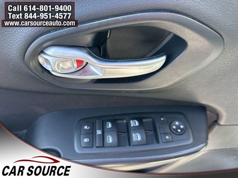 Used 2015 Jeep Cherokee Latitude image 11