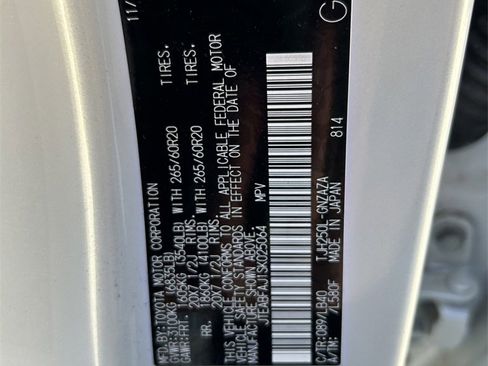 Used 2025 Toyota 4Runner Limited image 38