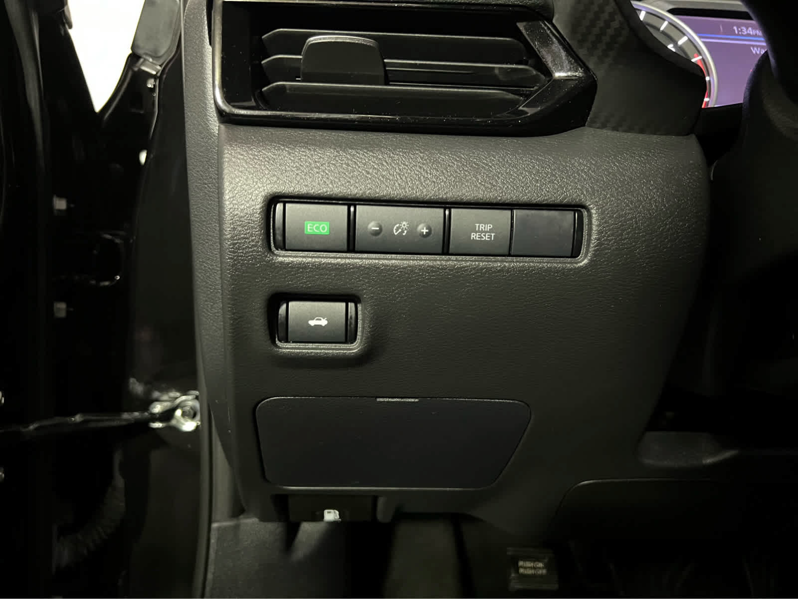 Certified 2024 Nissan Sentra SV FWD image 19