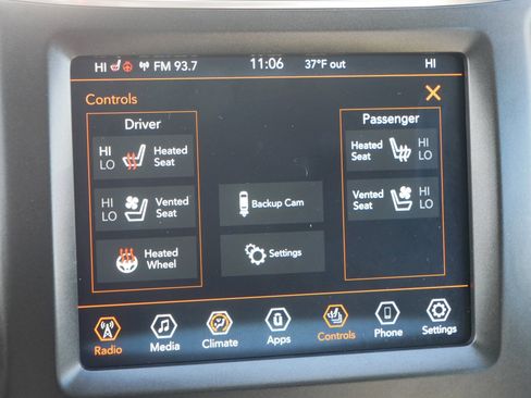 Used 2022 Jeep Cherokee Trailhawk w/ Premium Leather Package AWD/4WD image 28