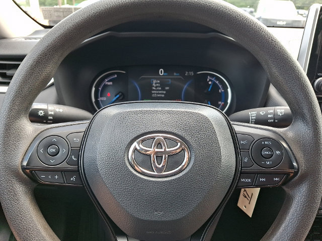 Used 2023 Toyota RAV4 LE AWD/4WD image 18