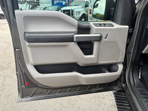 Used 2018 Ford F150 XLT RWD image 35