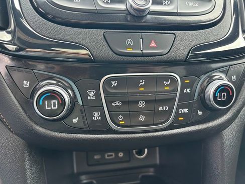 Used 2024 Chevrolet Equinox Premier AWD/4WD image 28