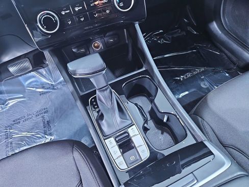 Used 2024 Hyundai Tucson SE image 24