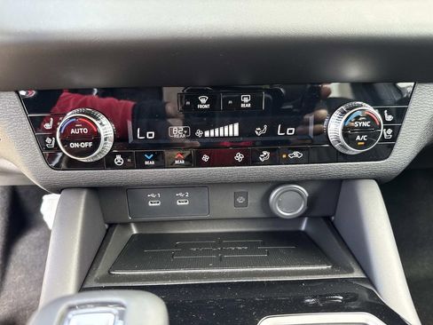 New 2026 Mitsubishi Outlander SEL FWD image 34