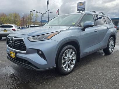 Used 2022 Toyota Highlander Limited