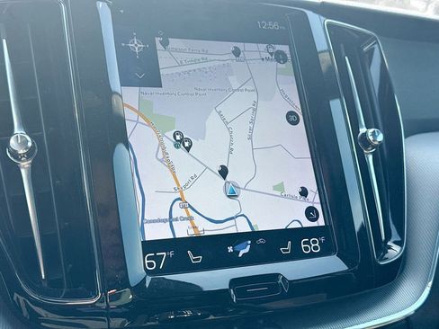 Used 2018 Volvo XC60 T5 R-Design w/ Convenience Package image 13