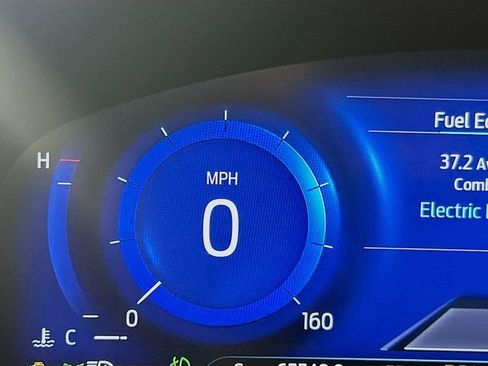 Used 2020 Ford Escape Titanium w/ Titanium Premium Package 2.0 image 13