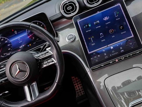 Used 2023 Mercedes-Benz C 300 4MATIC Sedan image 18