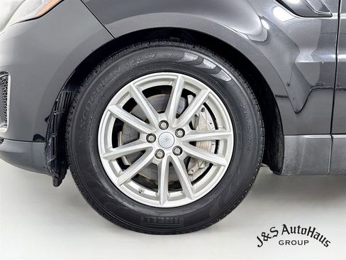 Used 2019 Land Rover Range Rover Sport SE image 38