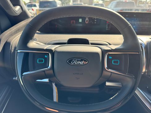 New 2025 Ford Expedition Platinum w/ Stealth Performance Package image 29