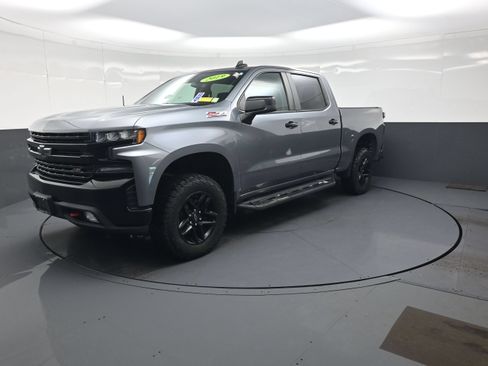 Used 2019 Chevrolet Silverado 1500 LT Trail Boss AWD/4WD image 7