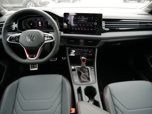 New 2025 Volkswagen Jetta GLI Autobahn image 4