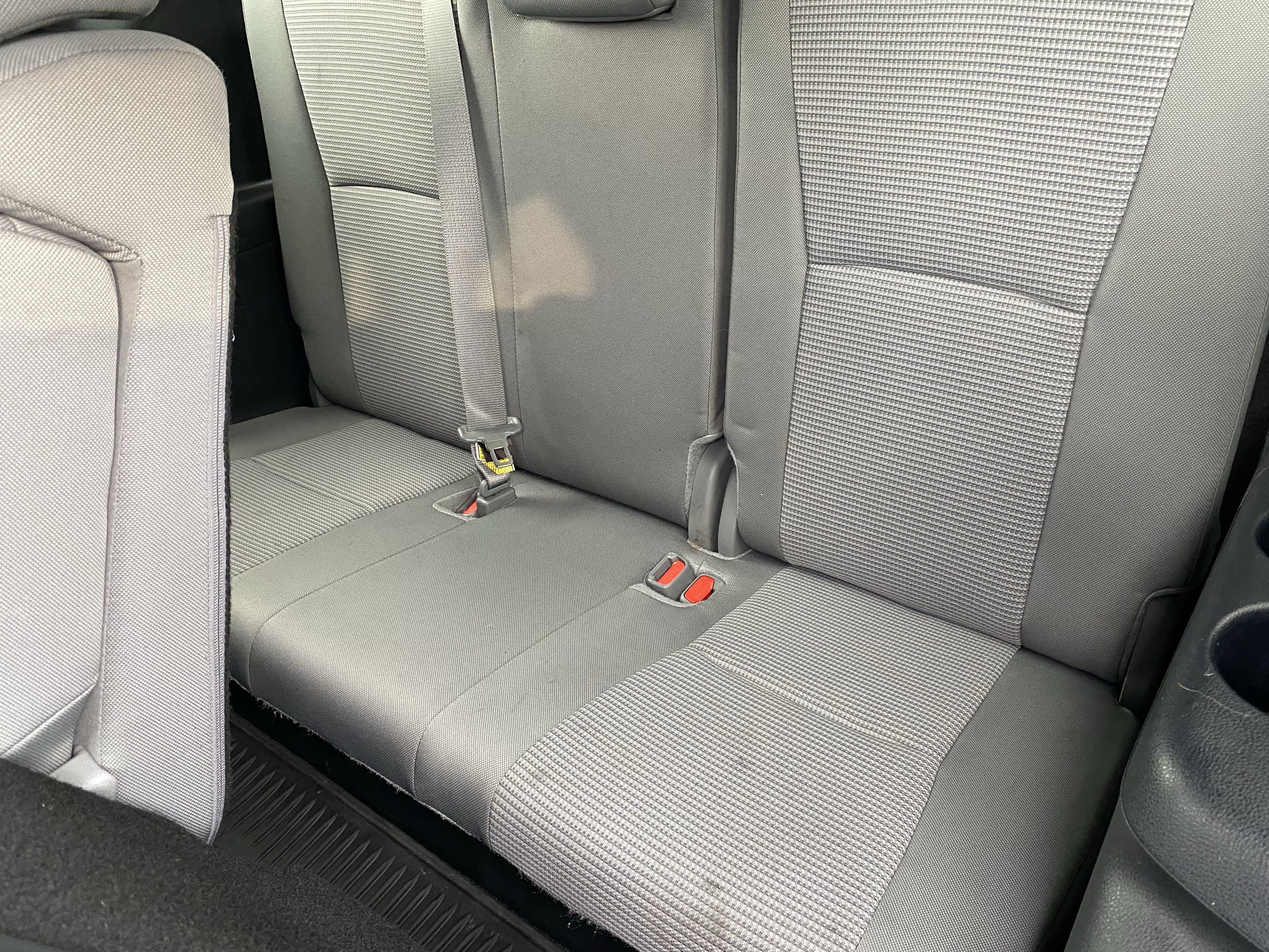 Used 2024 Toyota Highlander LE FWD image 16
