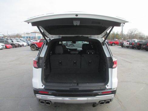 Certified 2024 GMC Acadia Denali w/ Super Cruise Package image 7