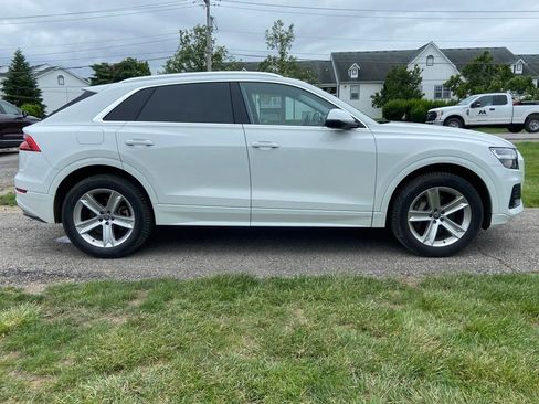 Used 2019 Audi Q8 Premium w/ Convenience Package AWD/4WD image 6