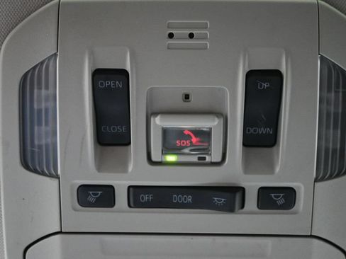 Used 2023 Toyota Highlander XLE AWD/4WD image 20