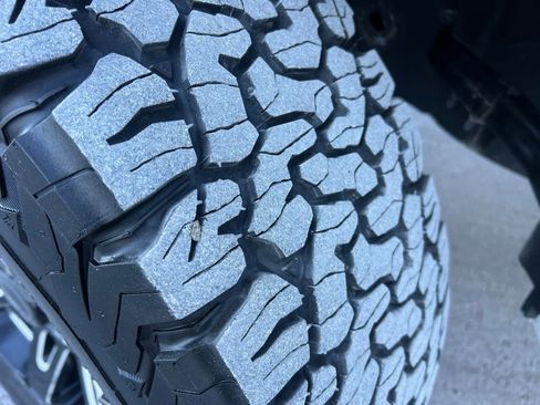 Used 2016 Ford F150 Lariat w/ Equipment Group 502A Luxury image 31