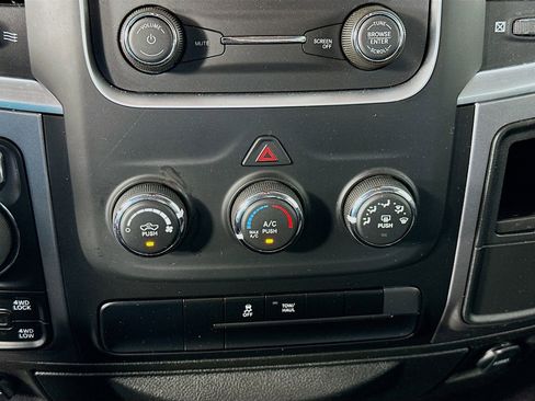 Used 2024 RAM 1500 Classic SLT AWD/4WD image 15