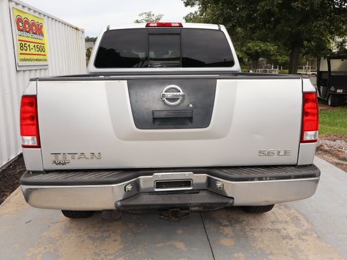 Used 2004 Nissan Titan LE AWD/4WD image 6
