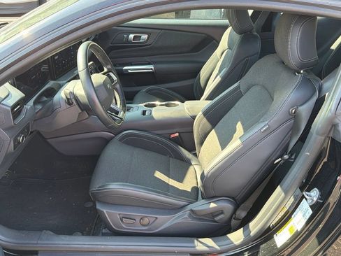 Used 2025 Ford Mustang Coupe RWD image 14