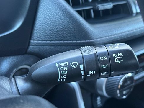 Used 2020 Toyota RAV4 XLE w/ All Weather Liner Package FWD image 39