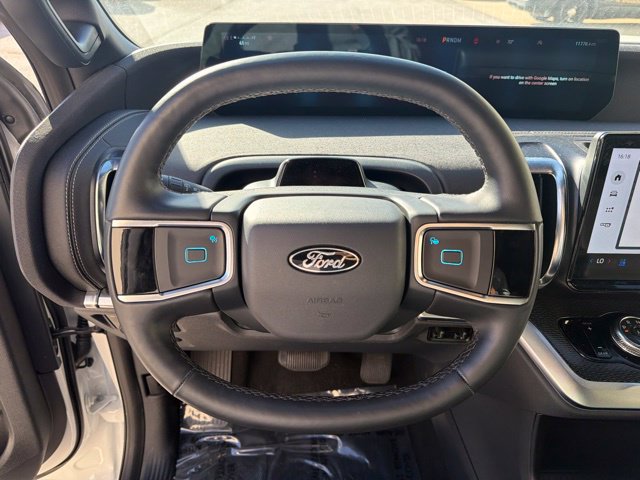 Used 2026 Ford Expedition Platinum w/ Stealth Performance Package AWD/4WD image 24