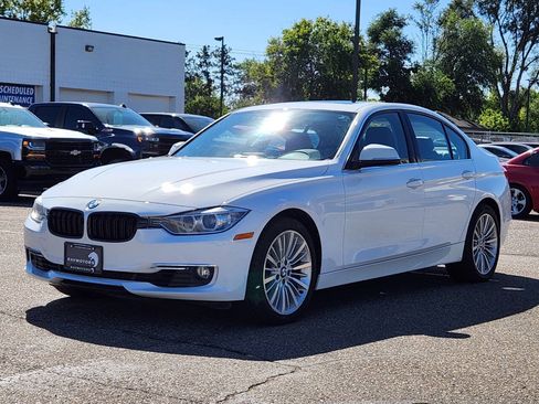 Used 2014 BMW 328i xDrive Sedan AWD/4WD image 6