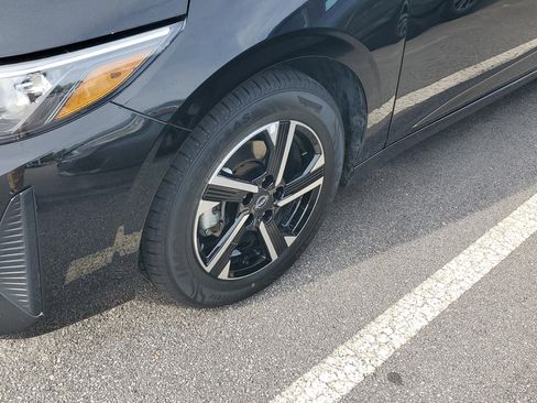 Used 2025 Nissan Sentra SV image 6