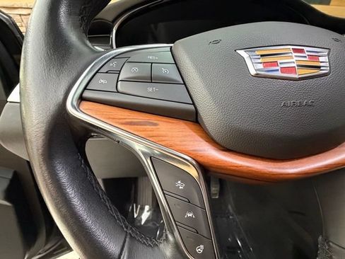 Used 2020 Cadillac XT5 Premium Luxury AWD/4WD image 25