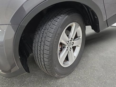 Used 2015 Toyota RAV4 XLE AWD/4WD image 29