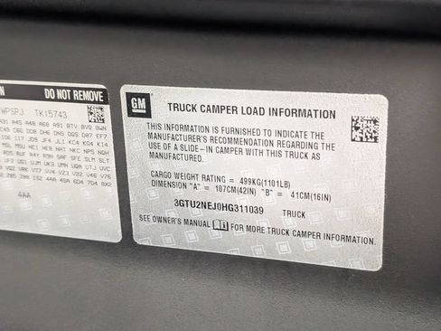 Used 2017 GMC Sierra 1500 SLT w/ SLT Premium Package AWD/4WD image 28
