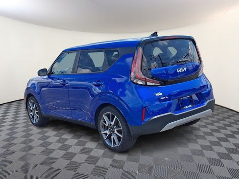 Used 2024 Kia Soul EX w/ Option Group 015 FWD image 4