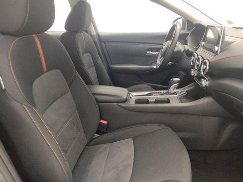 Used 2025 Nissan Sentra SR FWD image 21