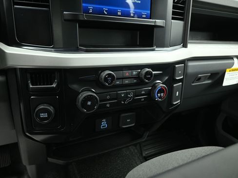 New 2026 Ford F350 XL w/ XL Chrome Package image 15