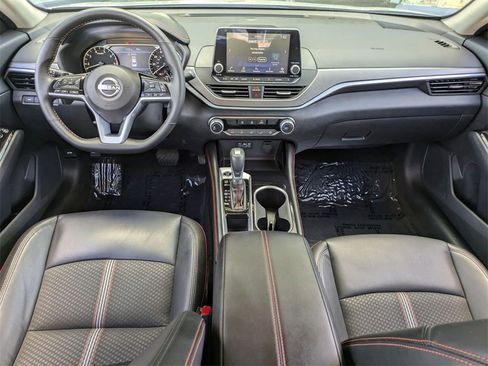 Used 2025 Nissan Altima 2.5 SR image 24