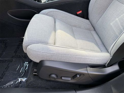 Used 2023 Volvo C40 P8 Recharge Ultimate image 3