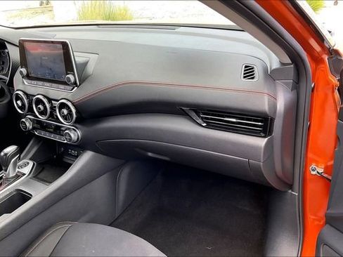 Certified 2025 Nissan Sentra SR FWD image 16