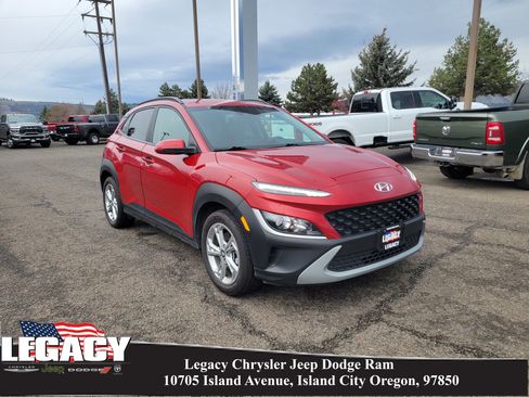 Used 2022 Hyundai Kona SEL image 1