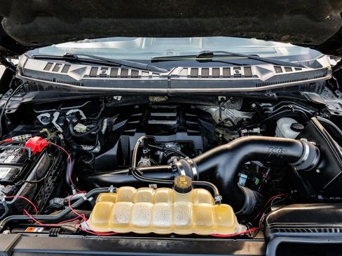 Used 2018 Ford F150 XLT w/ Equipment Group 302A Luxury AWD/4WD image 52