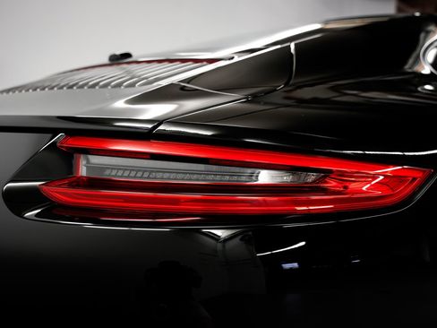 Used 2019 Porsche 911 Carrera T RWD image 36