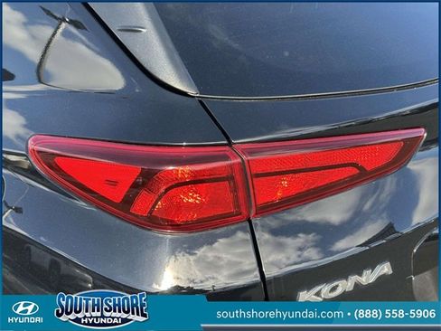 Certified 2023 Hyundai Kona SEL image 9