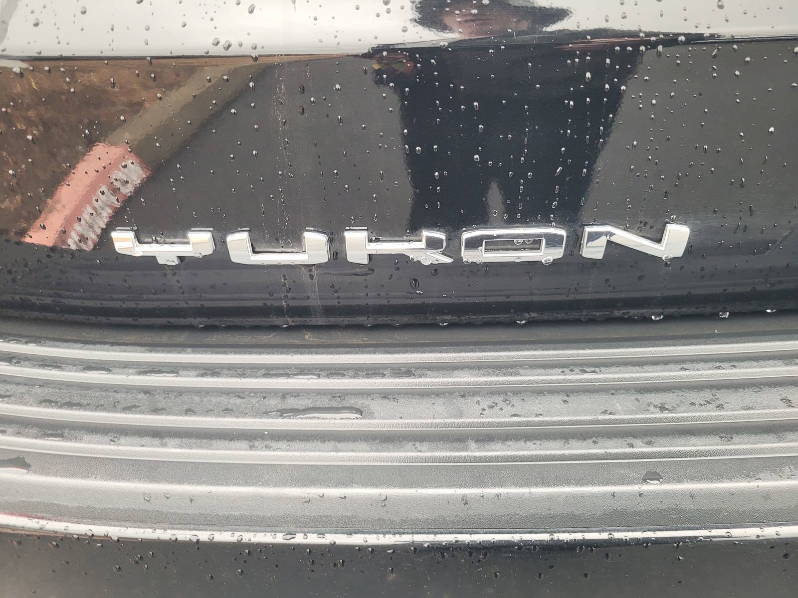 Used 2025 GMC Yukon Denali AWD/4WD image 6