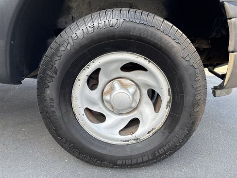 Used 2002 Ford F150 XL AWD/4WD image 15