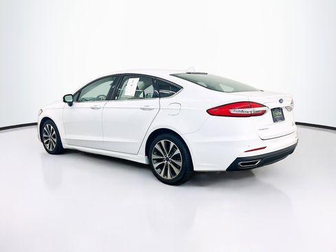 Used 2019 Ford Fusion SE image 5