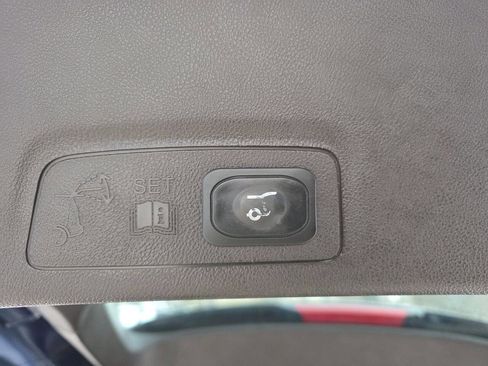 Used 2017 Lincoln MKC Reserve image 20