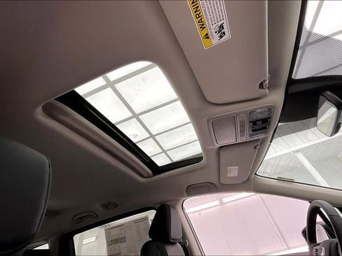 New 2026 Honda Odyssey EX-L image 10